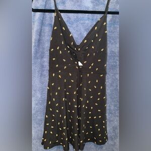 Black pineapple key hole dress
